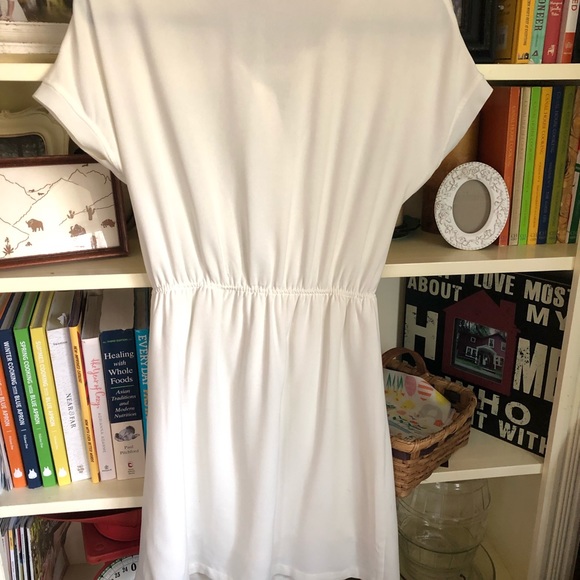 Christina Knot Dress - Picture 5 of 8